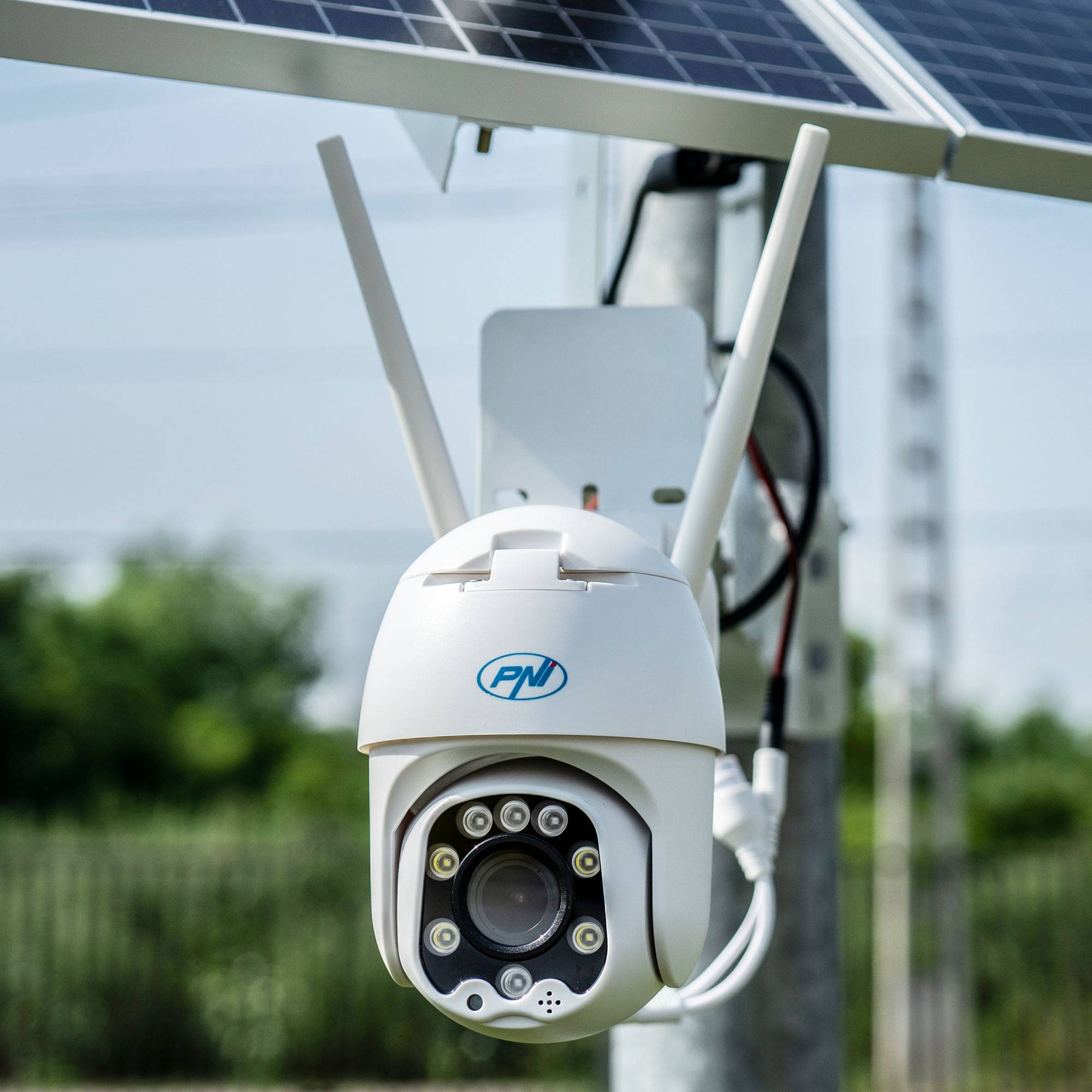 PNI IP60 Live-PTZ-Videoüberwachungskamera mit Solarpanel, 2 MP, GSM 4G, SIM-Steckplatz optischer Zoom 5X