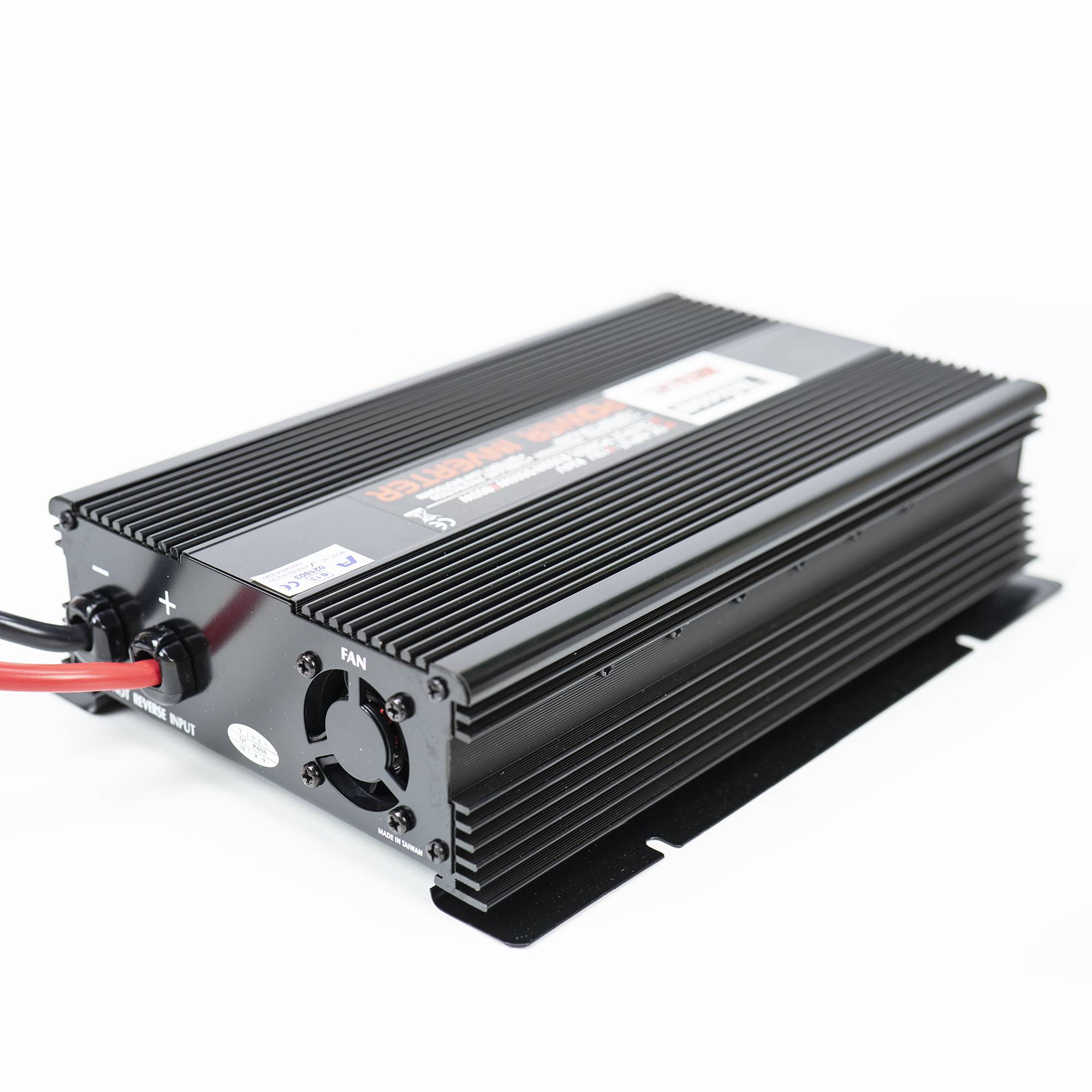 RO: Invertor de tensiune President 800W 12V-230V, sinusoida modificata