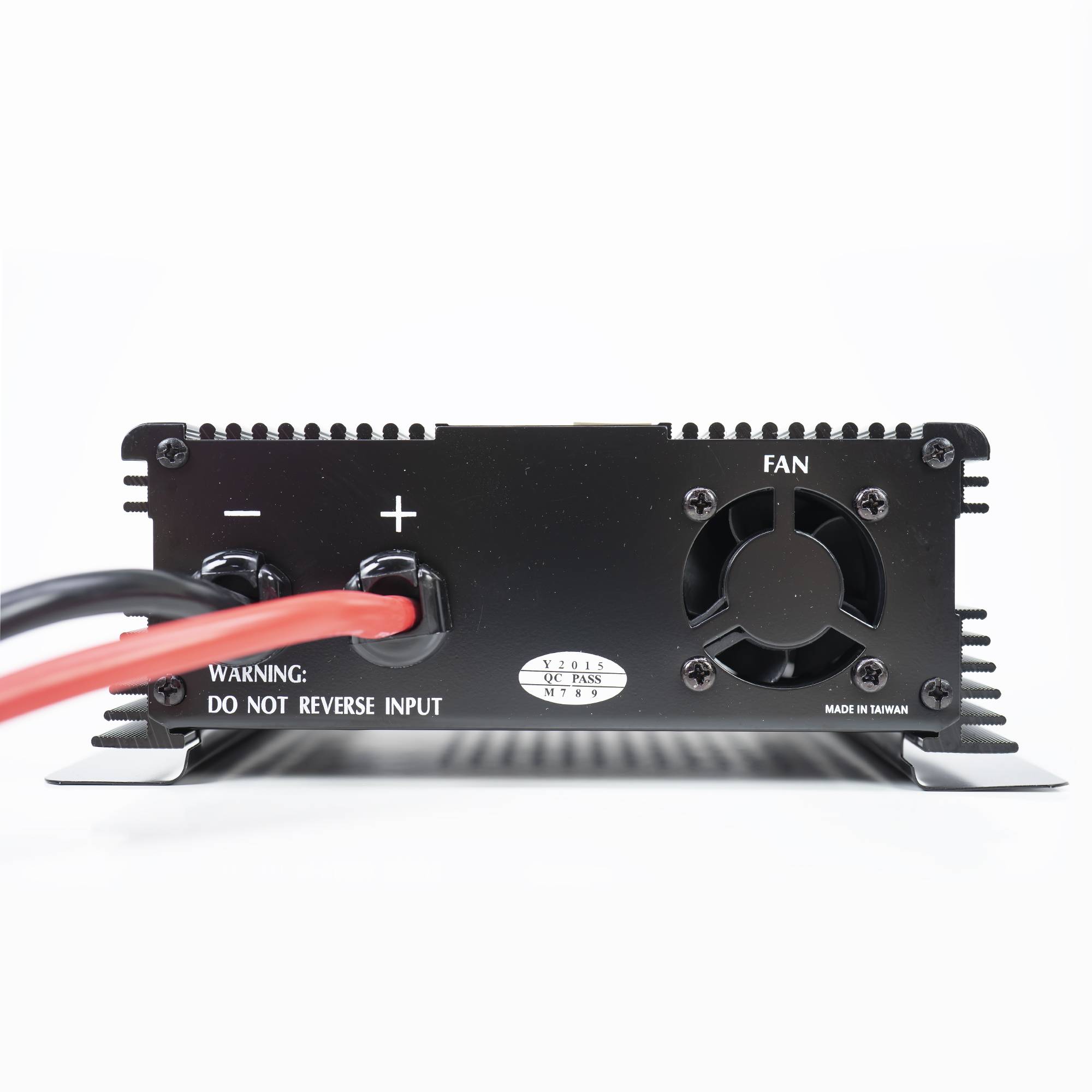 RO: Invertor de tensiune President 800W 12V-230V, sinusoida modificata
