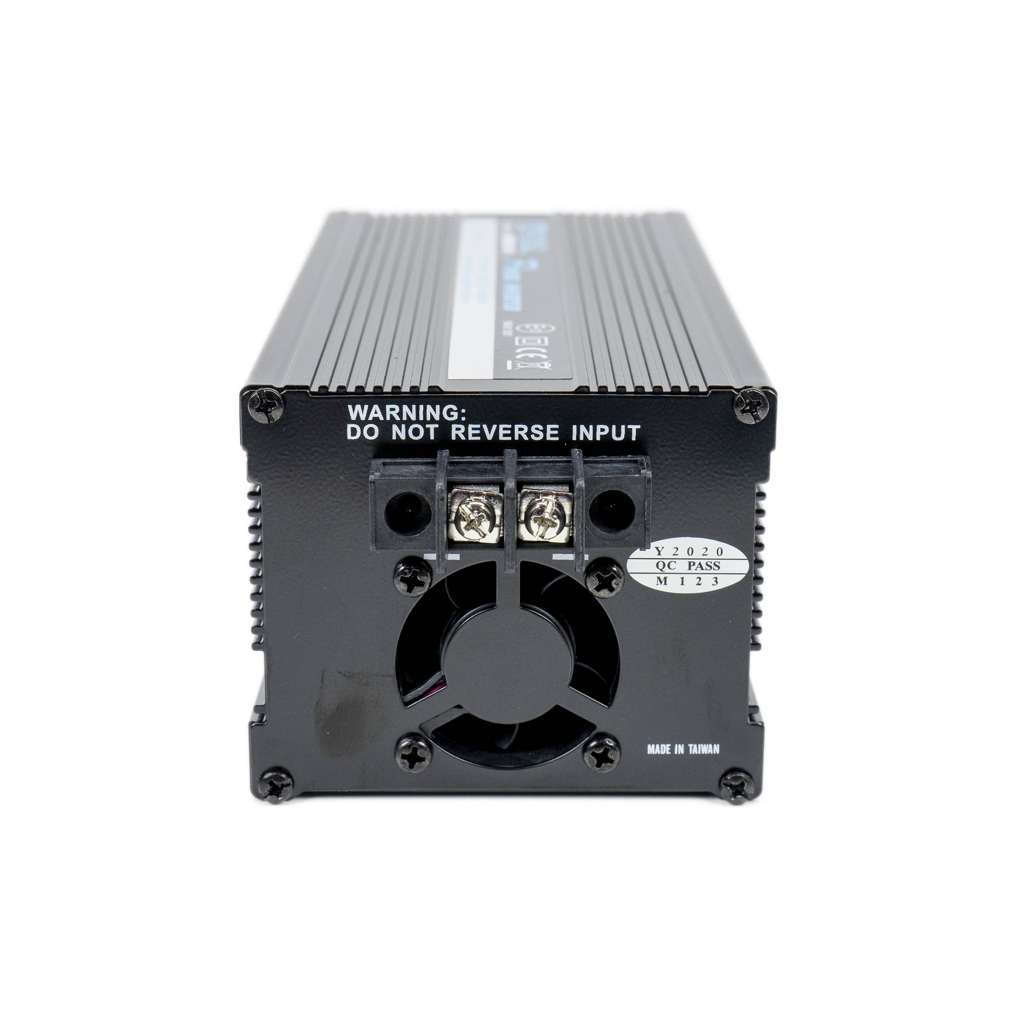 RO: Invertor de tensiune President 400W alimentare 12V, iesire 230V, unda sinus modificata, mufa USB 5V 500mAh, cu clesti alimentare si mufa de