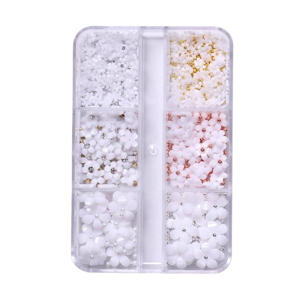 3D-Blumendekorationen für Nail Art White