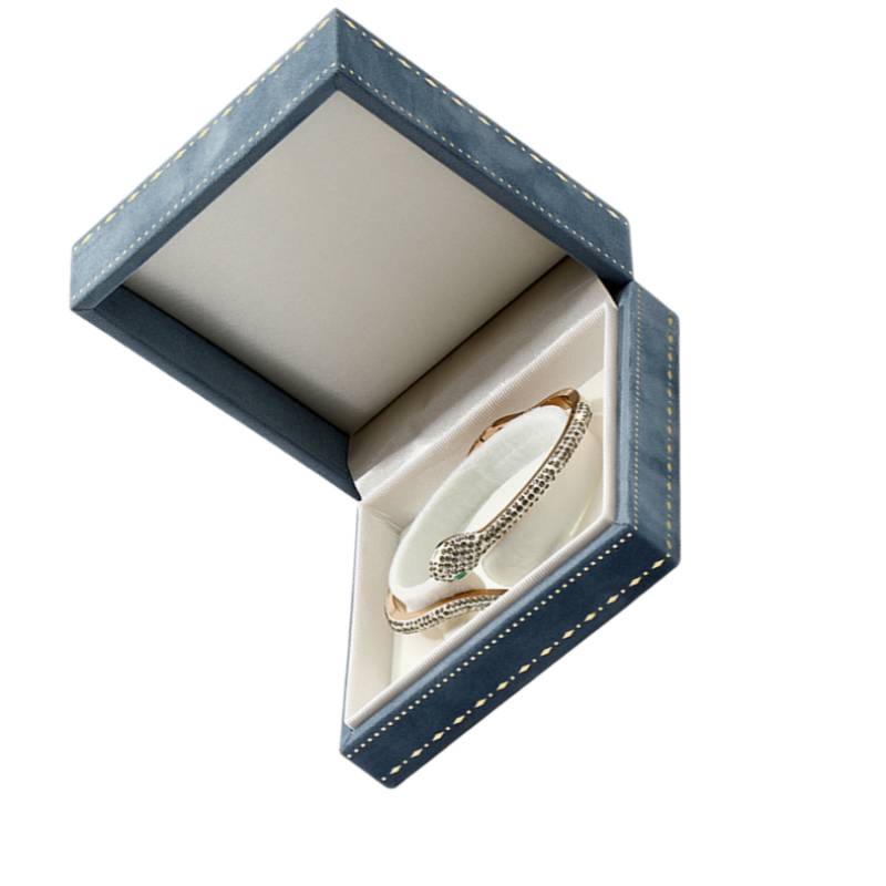 Luxuriöse Armbandbox aus blauem Samt