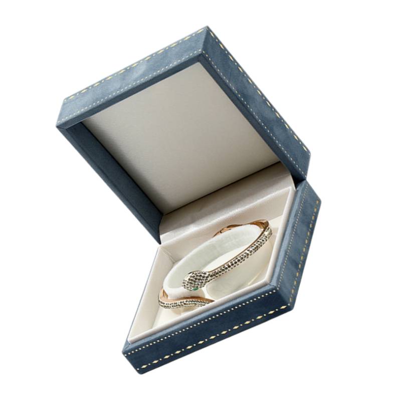 Luxuriöse Armbandbox aus blauem Samt