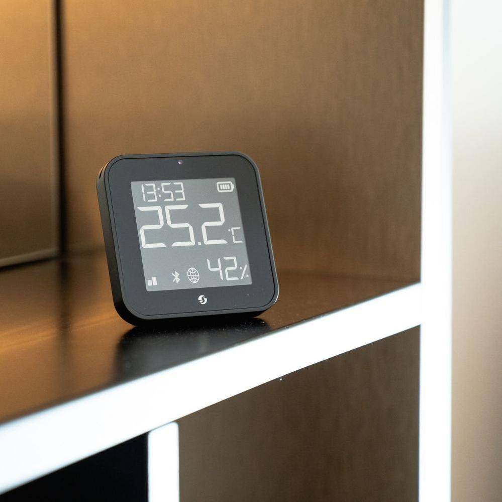 Shelly BLU ZB H&T, Temperatur- und Luftfeuchtesensor, E-Ink Display, Zigbee, Bluetooth, schwarz
