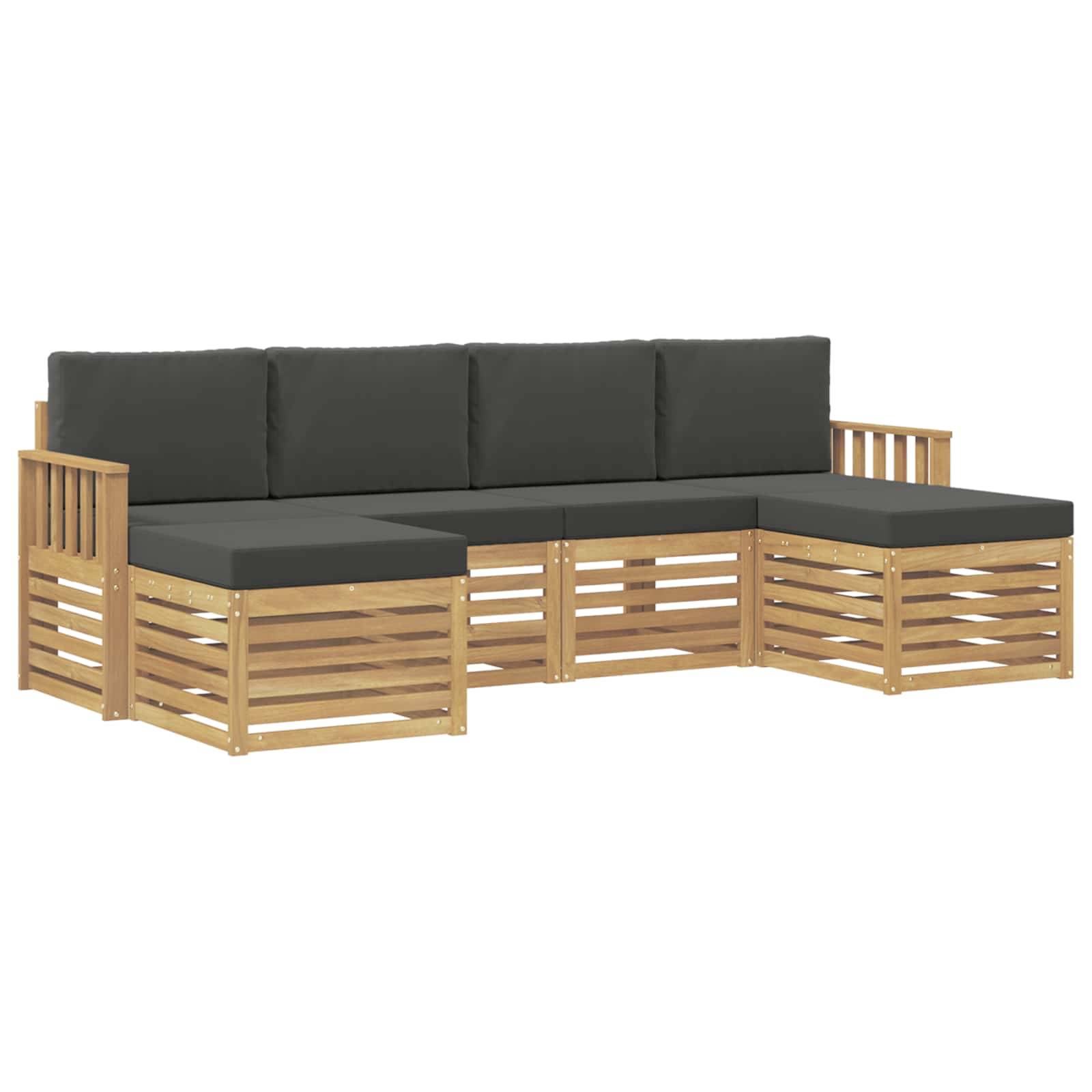 Outdoor-Holz-Ecksofa mit dunkelgrauen Kissen und lamellierten Armlehnen, vor weißem Hintergrund gezeigt.