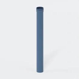 Ein einzelnes hohes blaues zylindrisches Rohr, das aufrecht auf einem einfachen, hellen Hintergrund steht.