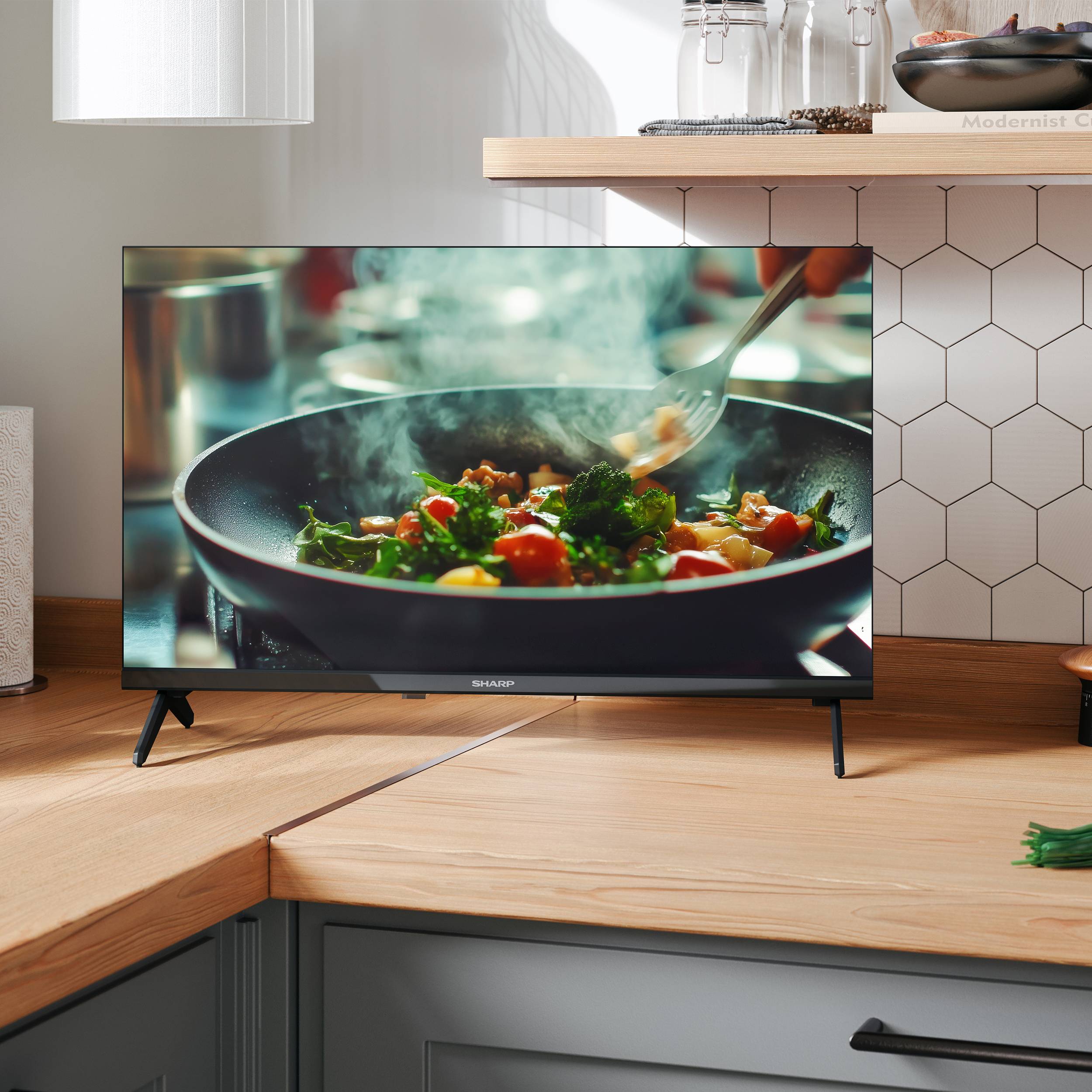 SHARP 24HA1705E 24 Zoll Fernseher LED TV mit HD Auflösung und Triple-Tuner DVB-C/-T2/-S2 (2026)