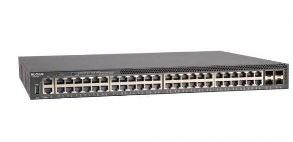 Brocade ICX8200-24P Netzwerk Switch