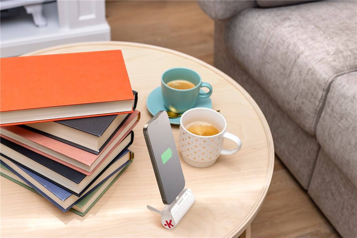 SKROSS 74797 Power Stand 18,5 W, 5000 mAh, 5000 mAh, weiß - Powerbank und Smartphone-Ständer in einem