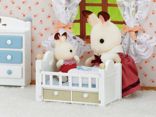 Baby-Kaninchen im Bett - Baby-Kaninchen im Bett