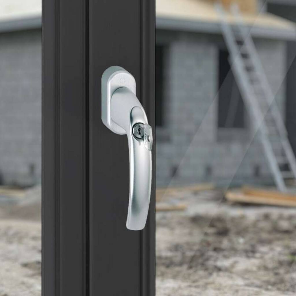 HOPPE-Aluminium-Dreh-/Kipp-Fenstergriff mit Secu100 Secustik und VarioFitabschließbar geprüft nach DIN EN 13126-3 23/180-0132/33/C1 und RAL-GZ 6