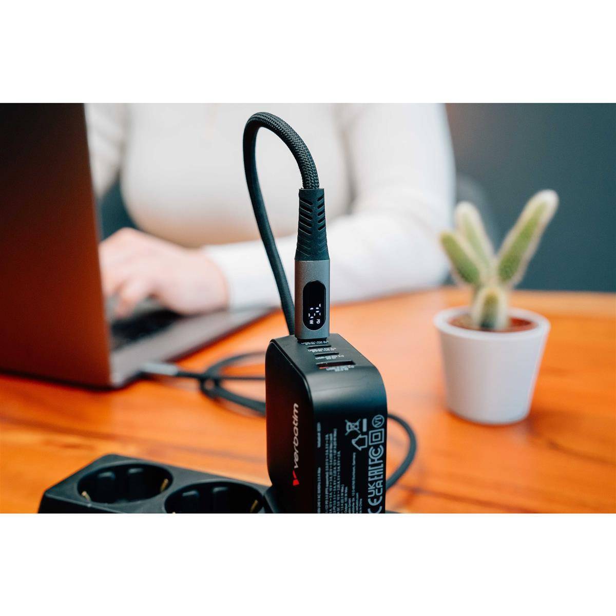Verbatim 31848 Verbatim Sync & Charge USB-C to USB-C 100W Display 120cm