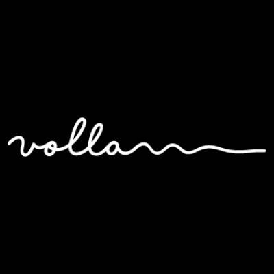 Weißes handgeschriebenes Wort „vollla