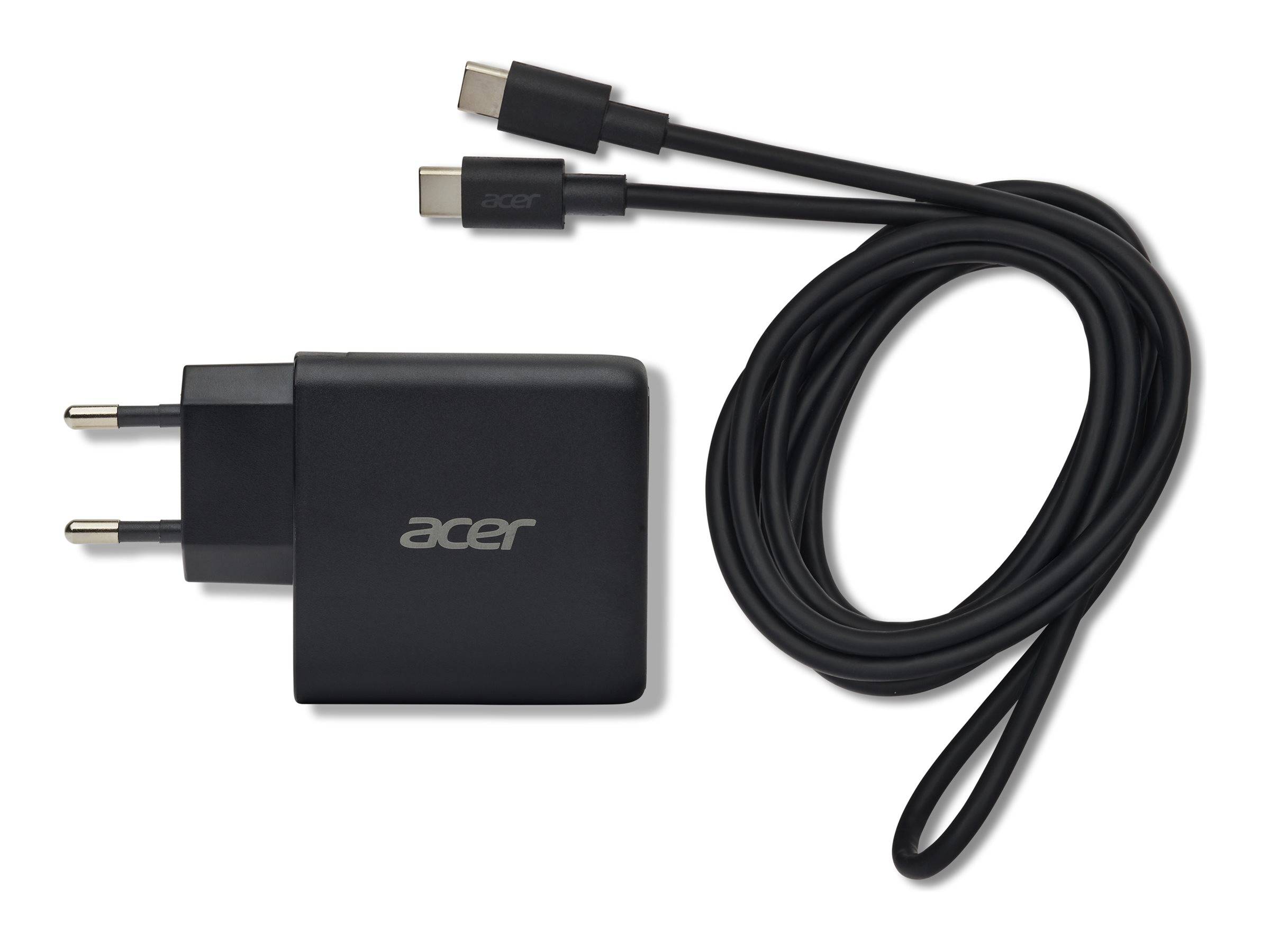 Acer schwarzes Netzteil mit zweipoliger Steckdose und angeschlossenem USB-C-Kabel, gezeigt auf weißem Hintergrund.
