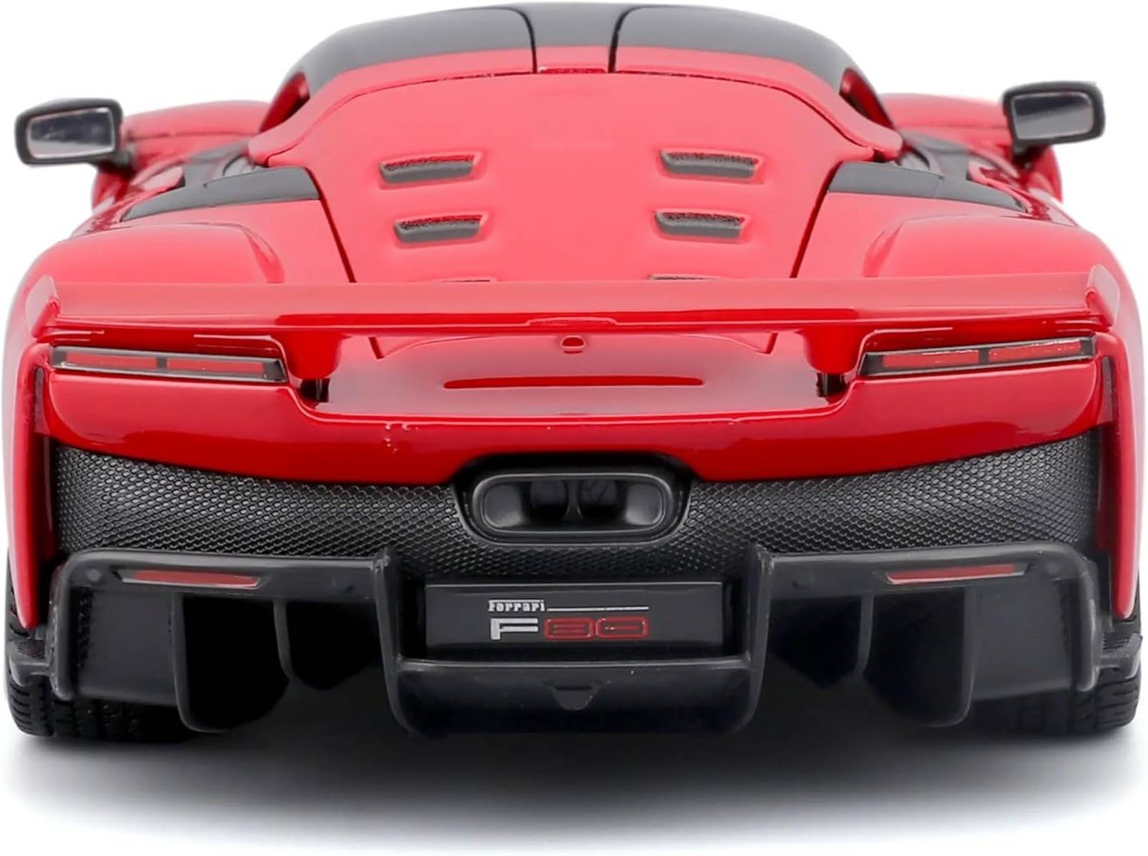 Bburago Ferrari F80 Modellauto 1:24 rot Die Cast Sammlerfahrzeug mit beweglichen Türen für Kinder Auto Fans und Vitrine