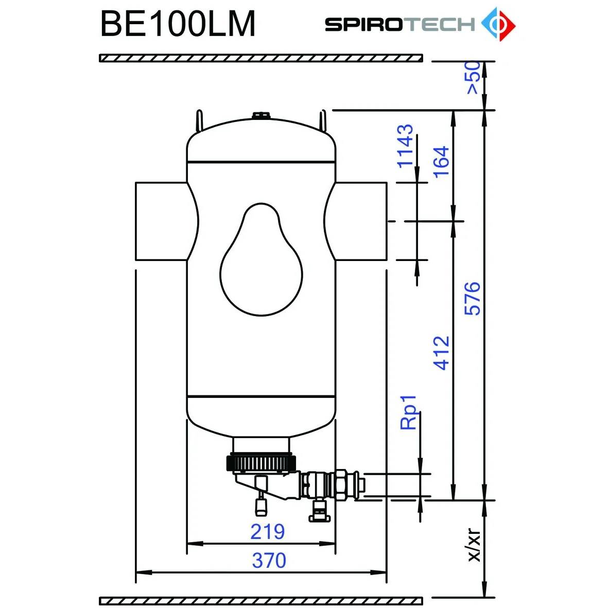 Technische Zeichnung eines Spirotech BE100LM-Geräts mit beschrifteten Abmessungen und Anschlüssen, die Gesamthöhe, Breite und Rohrlage zeigen.
