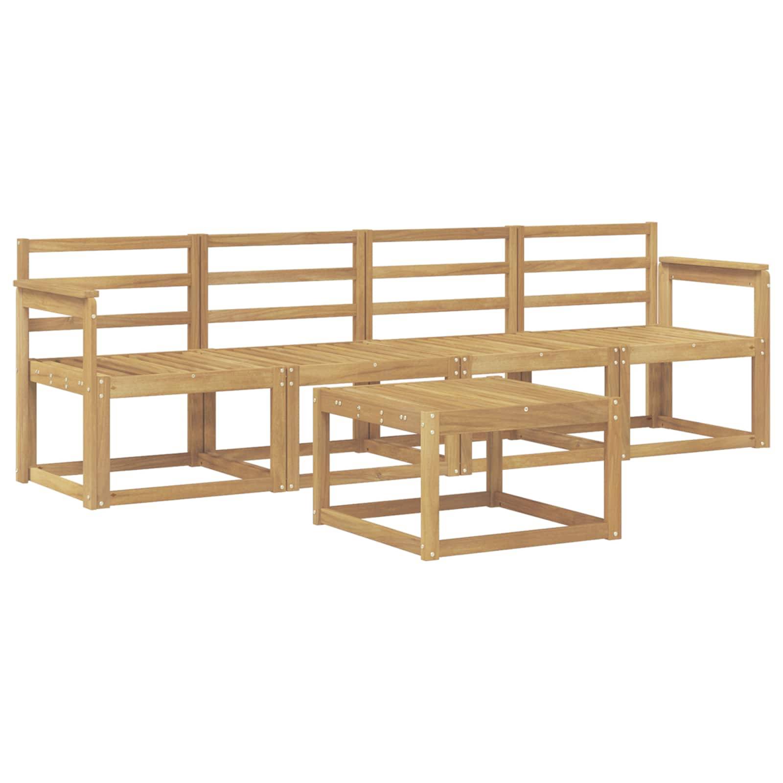Holzbankgruppe für den Außenbereich mit Lamellenlehnen und passendem quadratischem Couchtisch auf weißem Hintergrund.