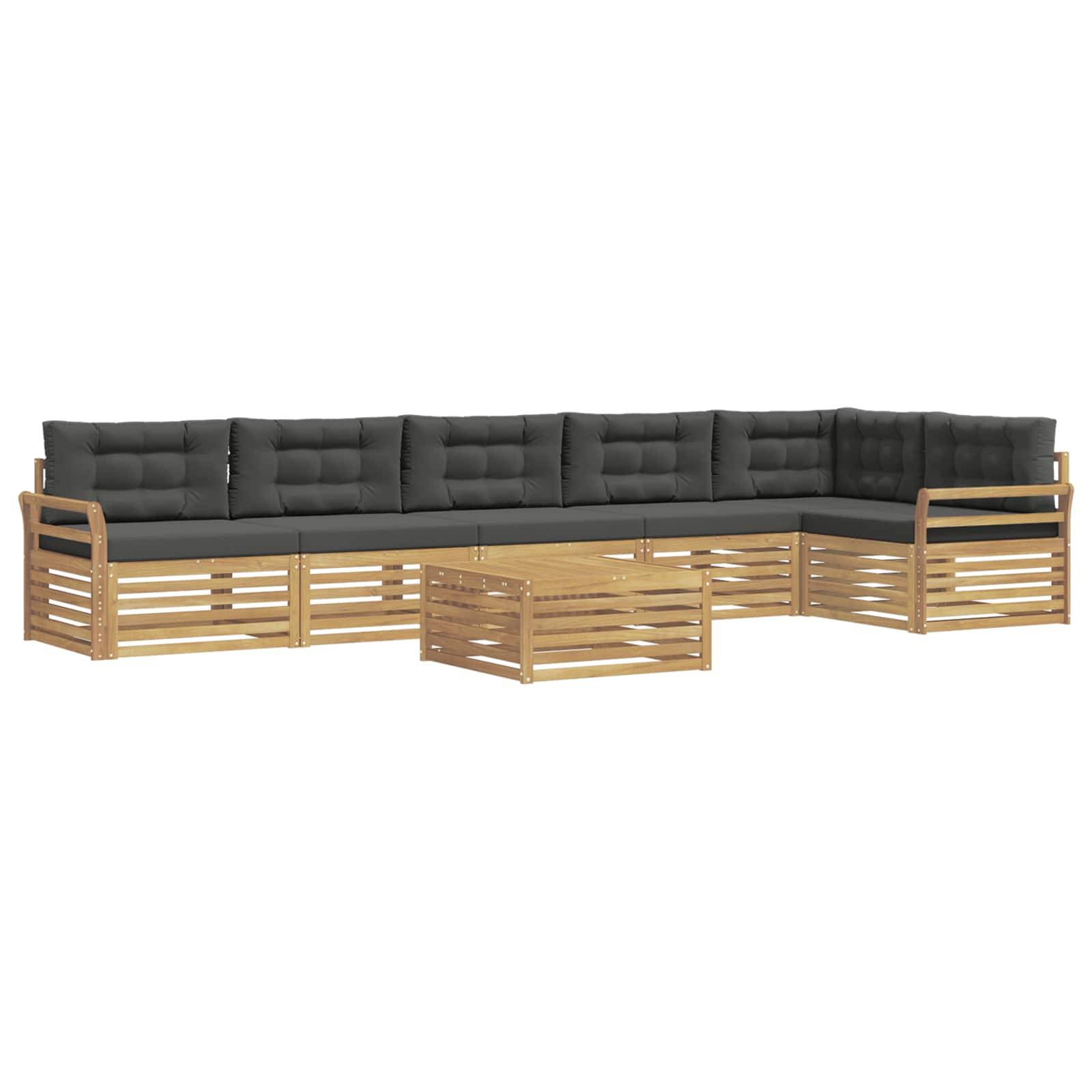 Outdoor L-förmiges Ecksofa mit dunkelgrauen Kissen, Holzlatten-Unterbau und Armlehnen, plus passendem Couchtisch, auf weißem Hintergrund.