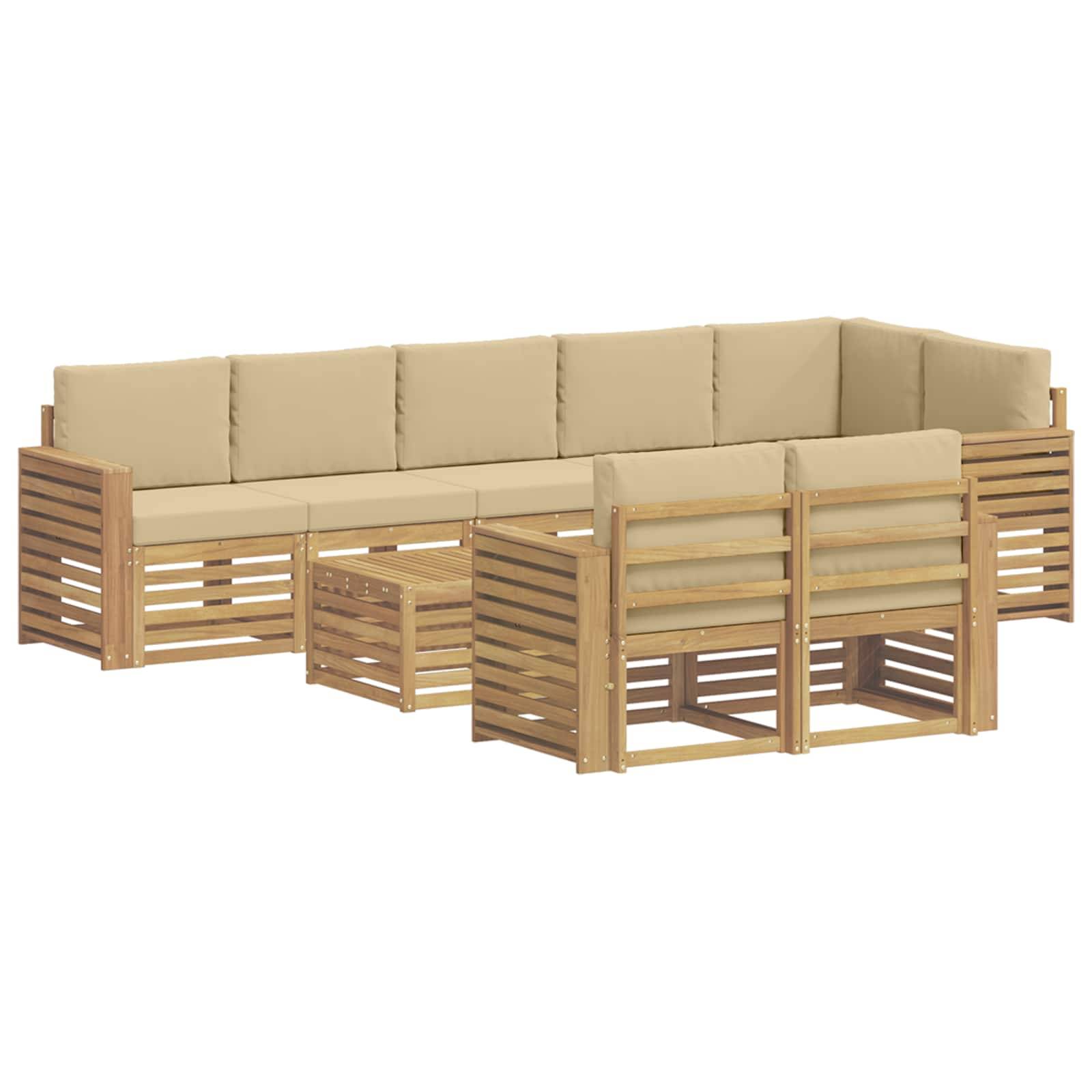 Modulares Außen-Sofa aus Holz mit beigefarbenen Kissen und passendem Lamellencouchtisch, dargestellt auf weißem Hintergrund.