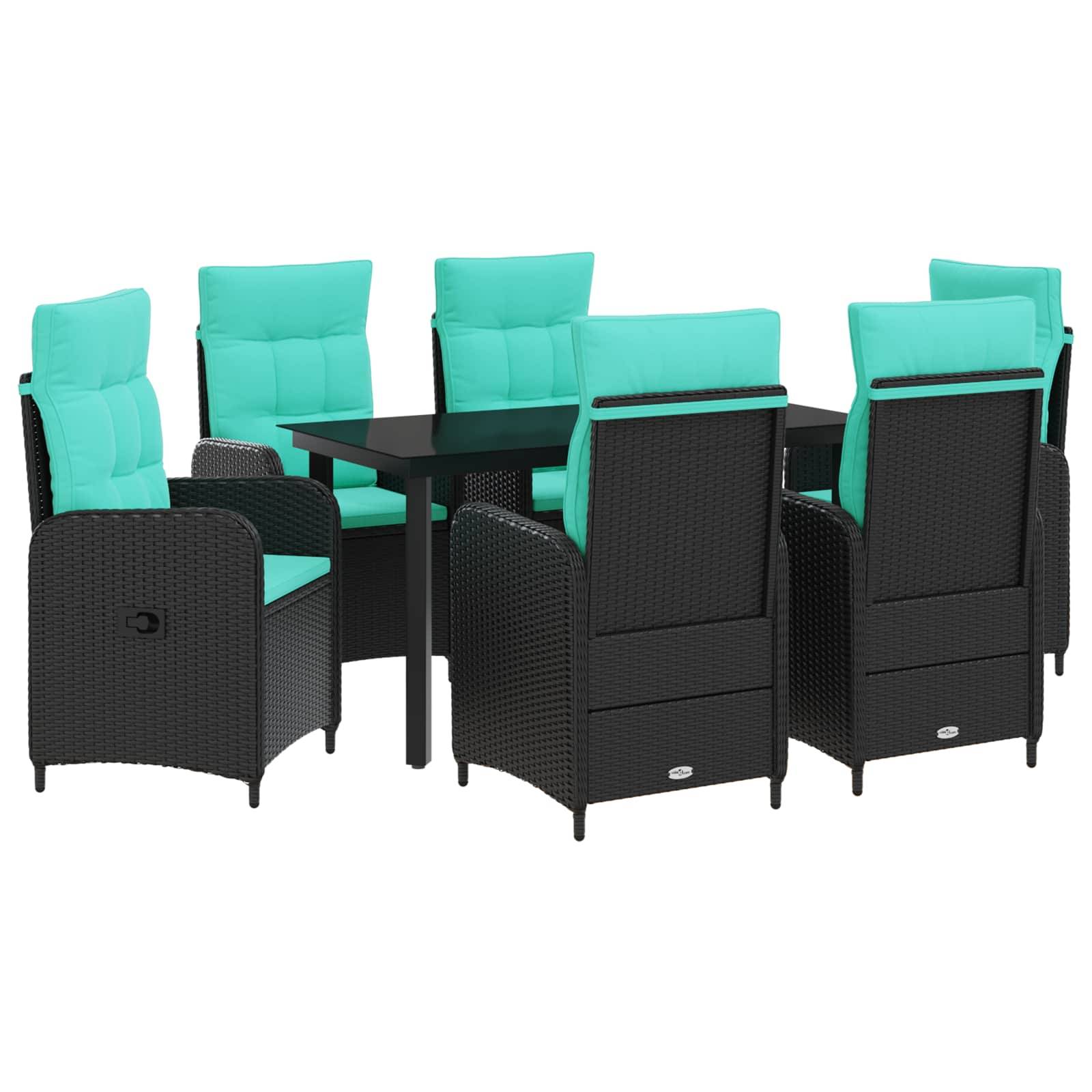 Sechs schwarze Korbmöbel-Terrassenstühle mit türkisfarbenen Kissen, die um einen schwarzen quadratischen Tisch auf weißem Hintergrund angeordnet sind.