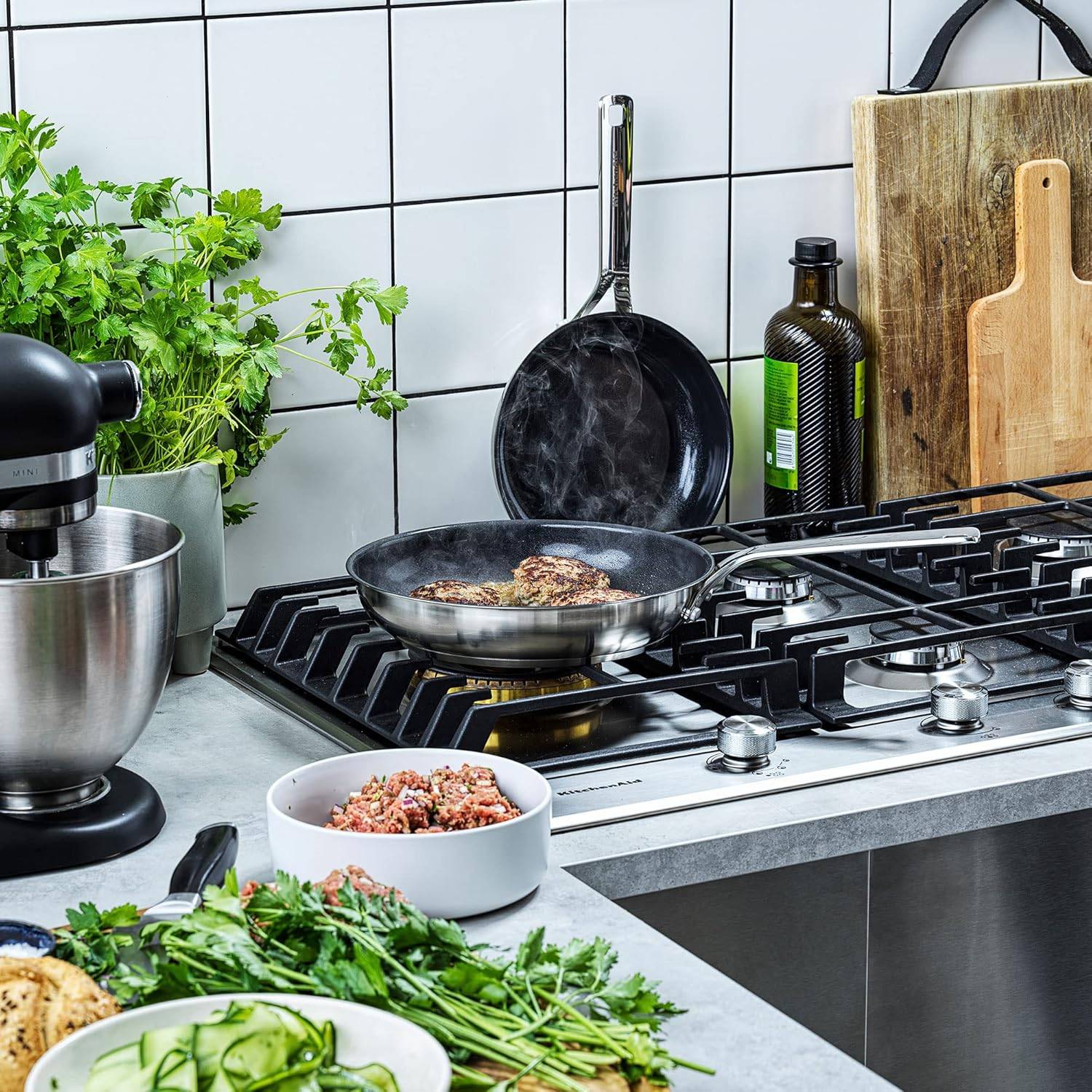 KitchenAid Stainless Steel Edelstahl 3-Schicht Antihaft 5-tlg. Kochgeschirr Set, Bratpfannen, Pfannen, Töpfe mit Deckel, Multi Clad, Induktion