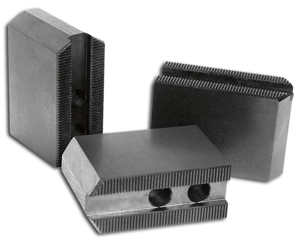 Aufsatzbacken, angeschrägtAusführung Ungestuft, weiche Ausführung. 1,5 mm x 60 Verzahnung. 3-teiliger Satz.