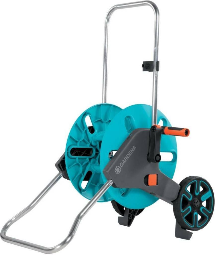 Schlauchwagen AquaRoll MEine komfortable Lagerung des GartenschlauchsKick Stand-Funktion, maximale Standsicherheit dank ausklappbarem StandfußErgono