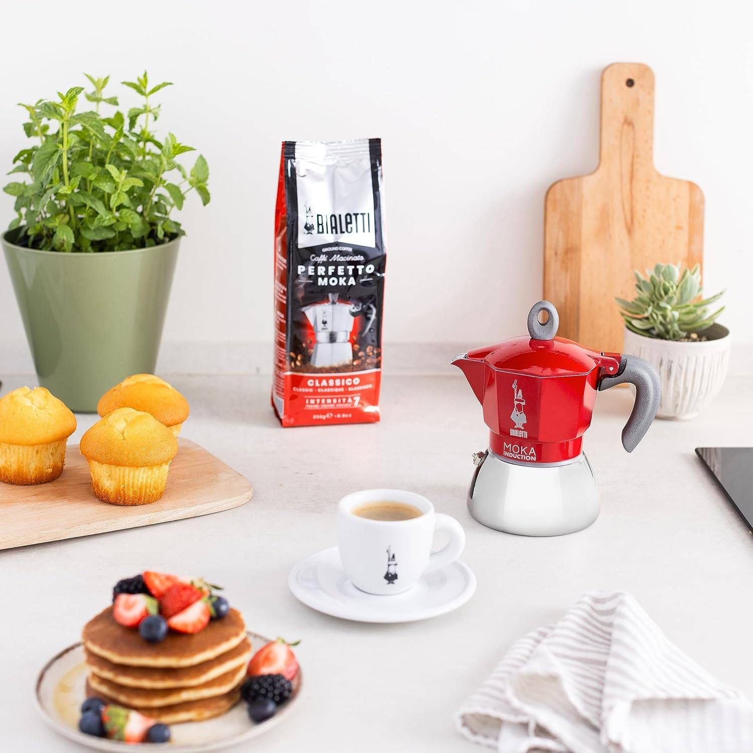 Bialetti New Moka Kaffeemaschine Induktionsgeeignet Aluminium/Stahl 4 Tassen rot