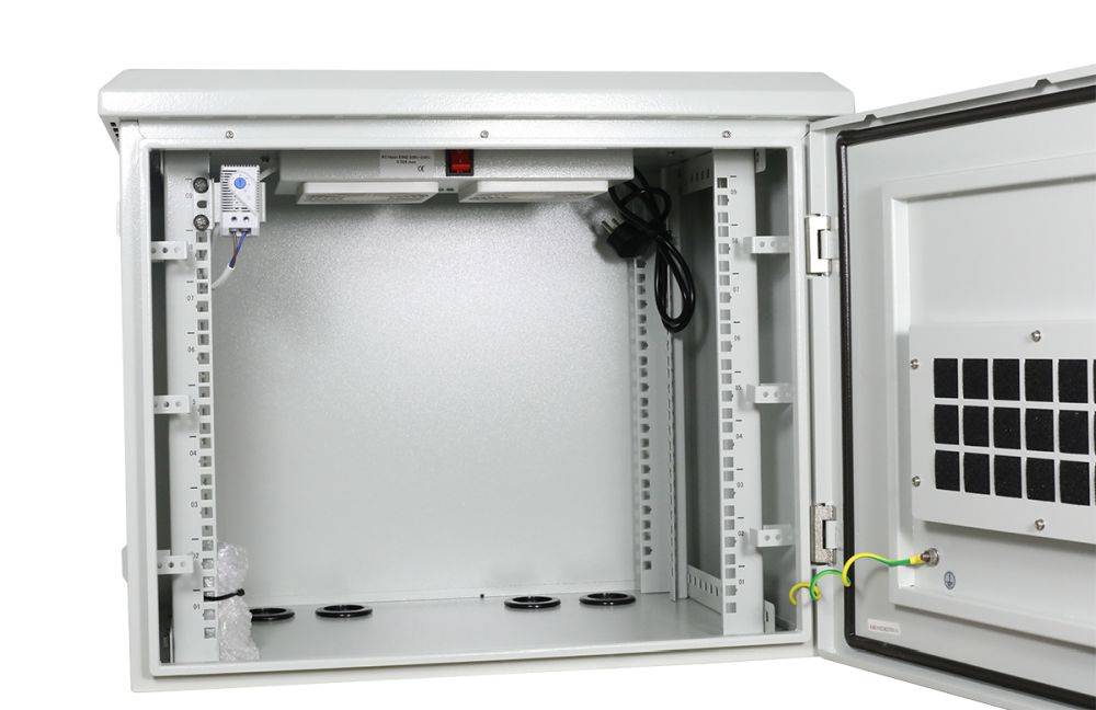 ALLNET 19Wandgehäuse, 6HE, T488mm, Lichtgrau, IP55, SO-Serie, incl. 2-Fach Lüftereinheit