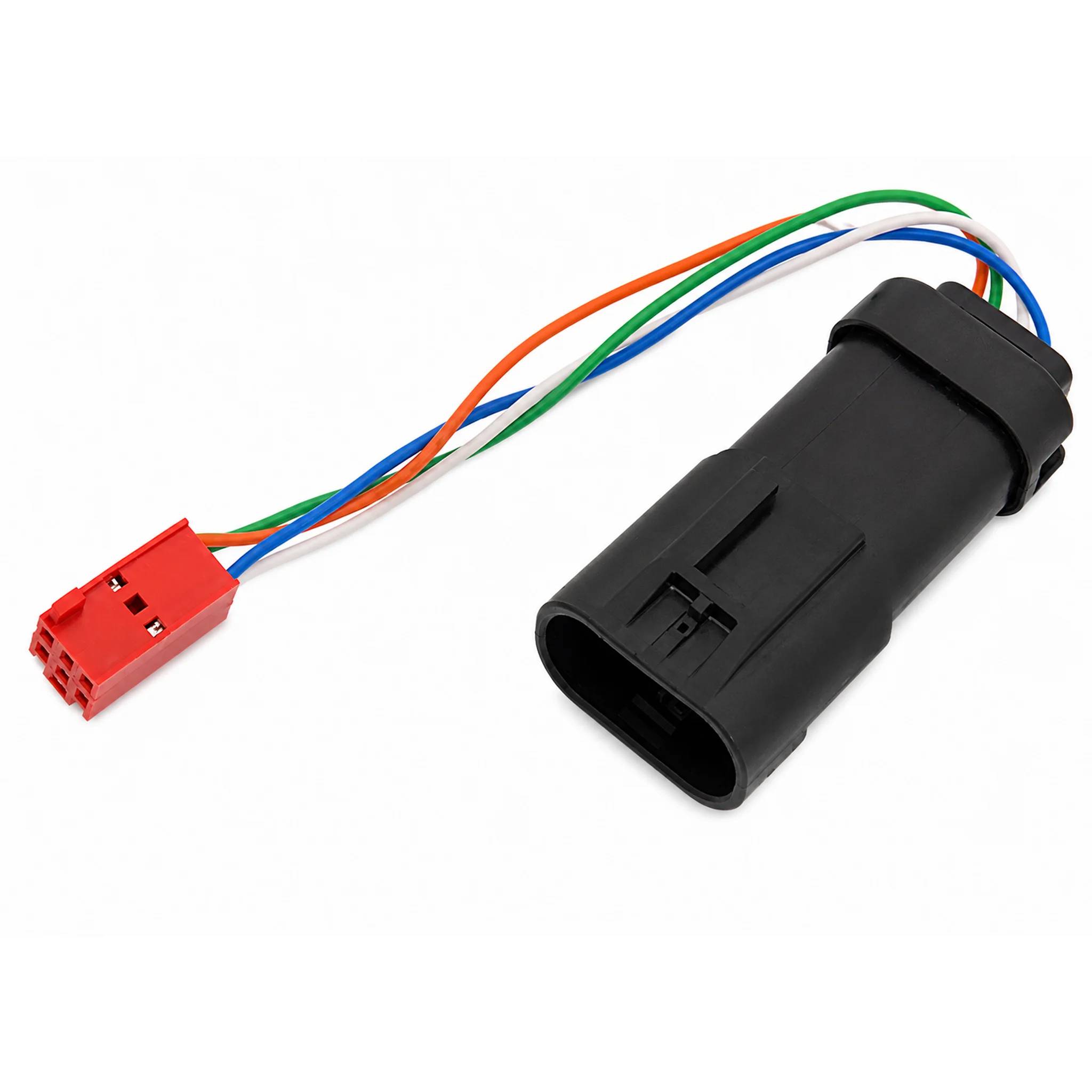 Schwarzes Automotive-Kabeladapter-Kabelbaum mit rotem Steckverbinder und mehrfarbigen Leitungen auf weißem Hintergrund.