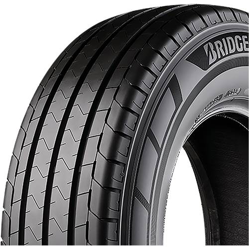 Nahaufnahme eines Bridgestone-Autoreifens, der das Profilmuster und die Seitenwandbeschriftung auf schwarzem Hintergrund zeigt.