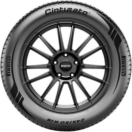Pirelli Cinturato Autoreifen mit schwarzem mehrspeichigem Leichtmetallrad, frontal vor schwarzem Hintergrund dargestellt.