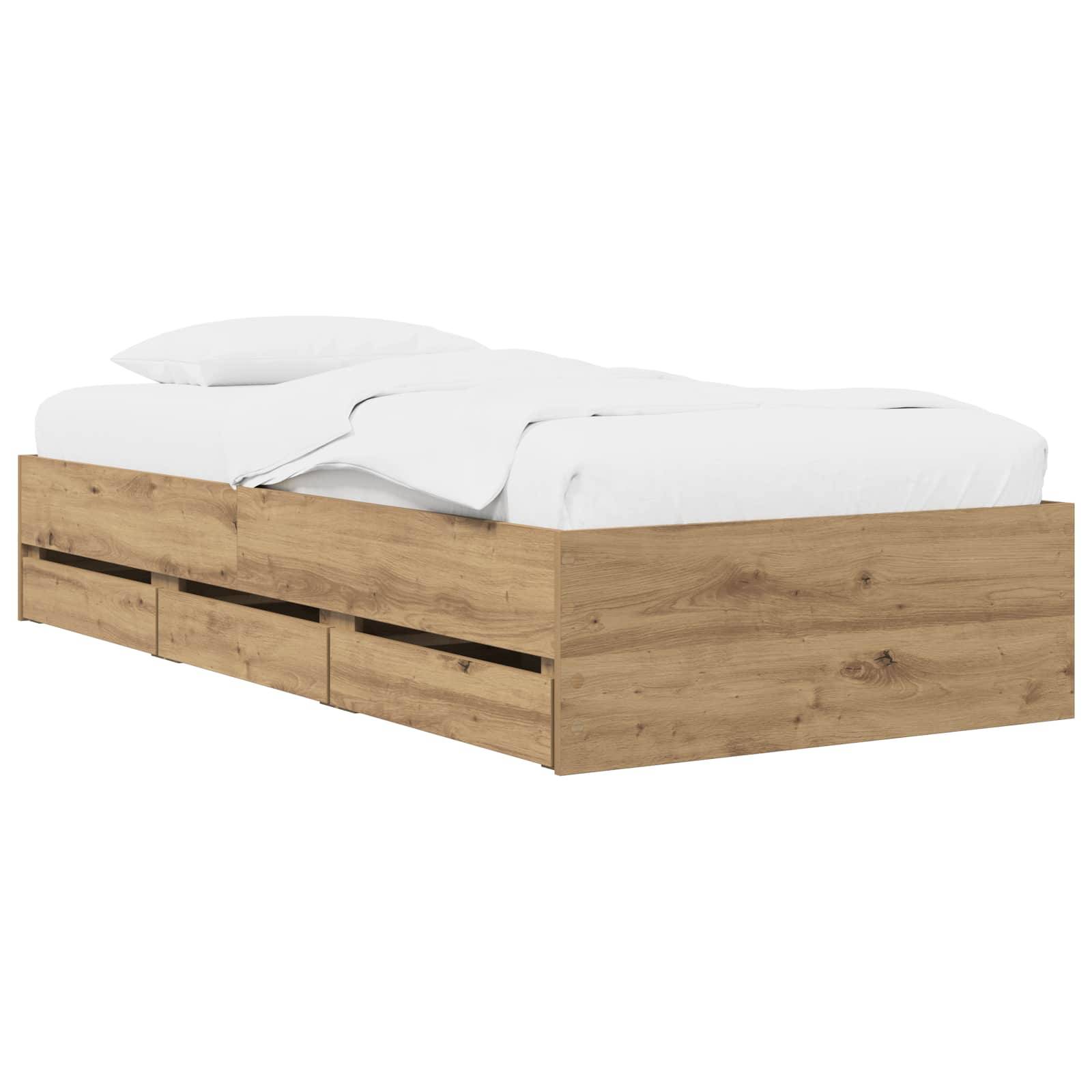 Holzbett mit Lattenrost, Schubladen und weißer Matratze und Bettwäsche auf einfachem weißem Hintergrund.