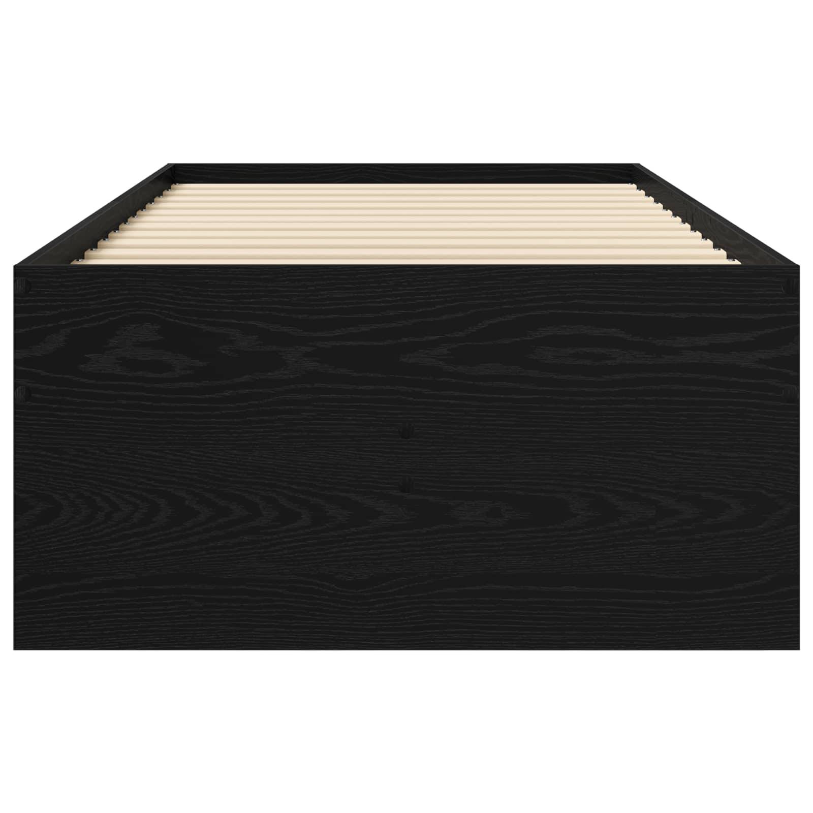 Schwarze Holzaktenaufbewahrungsbox mit Reihen von hängenden Ordnern sichtbar im Inneren.