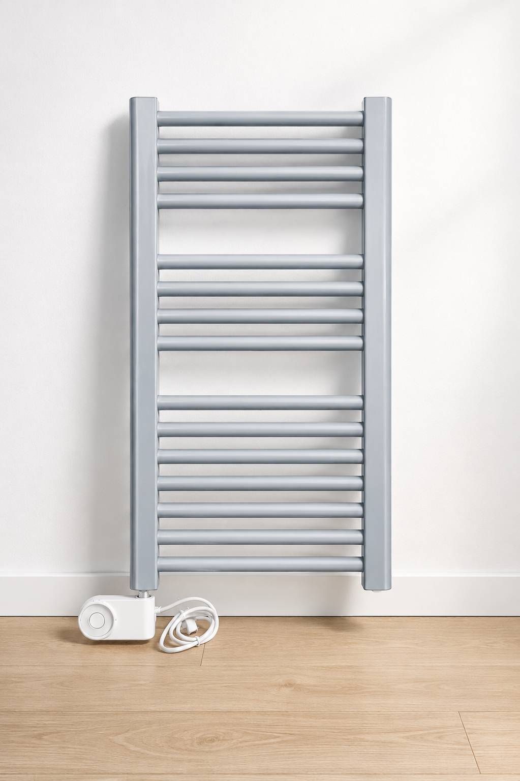 Kermi Basic-E Handtuchheizkörper, gerade, elektrisch, 804x450 mm, 400 W, Silber