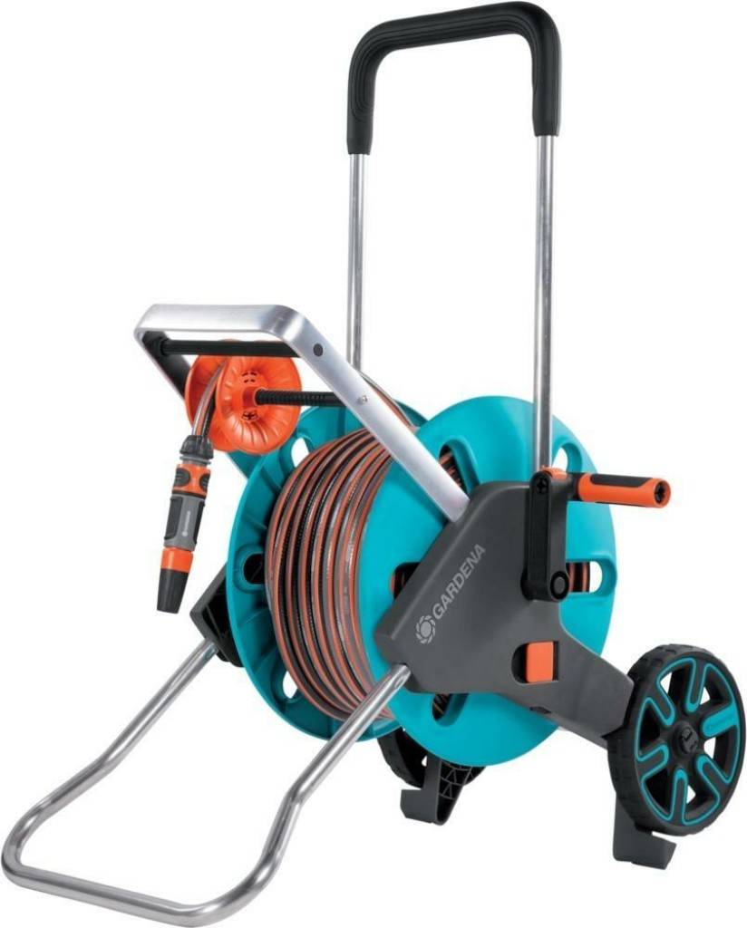 Schlauchwagen AquaRoll M Easy SetEine komfortable Lagerung des GartenschlauchsKick Stand-Funktion, maximale Standsicherheit dank ausklappbarem