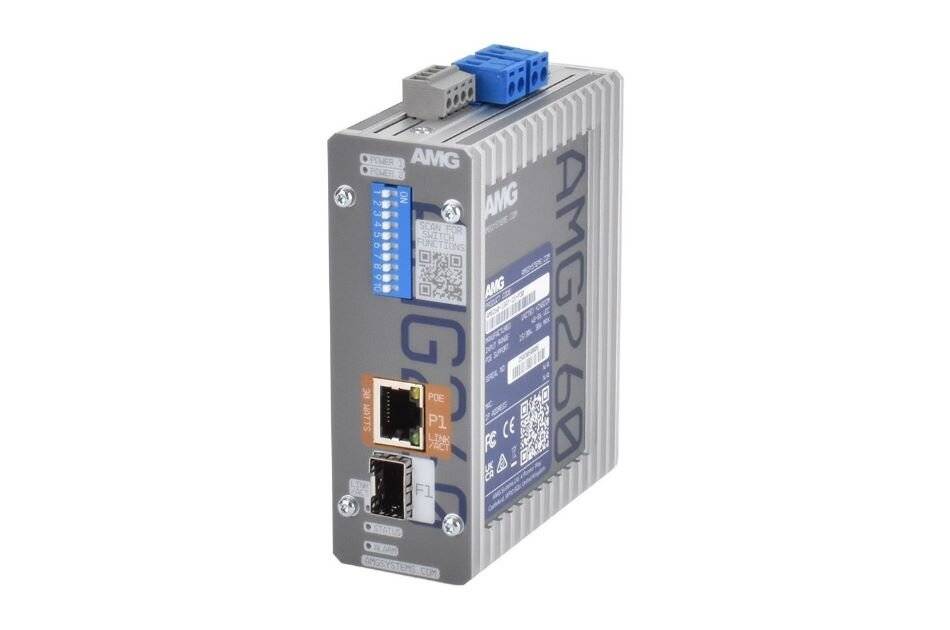 Industrielles AMG-Geräte-Modul mit Frontanschlüssen, Status-LEDs und oberen Verbindungselementen, dargestellt auf weißem Hintergrund.