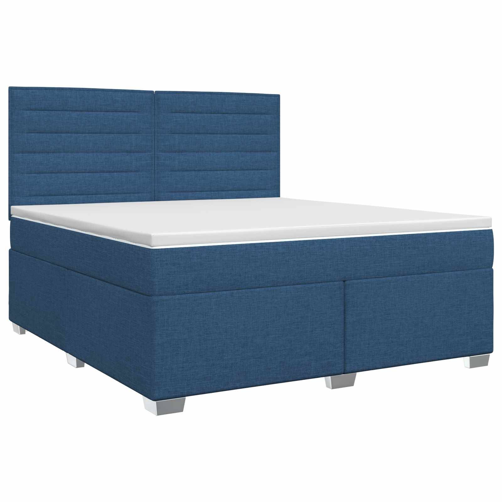 Bett mit blauem Polsterbezug, gepolstertem Kopfteil und weiße Matratze auf weißem Hintergrund.