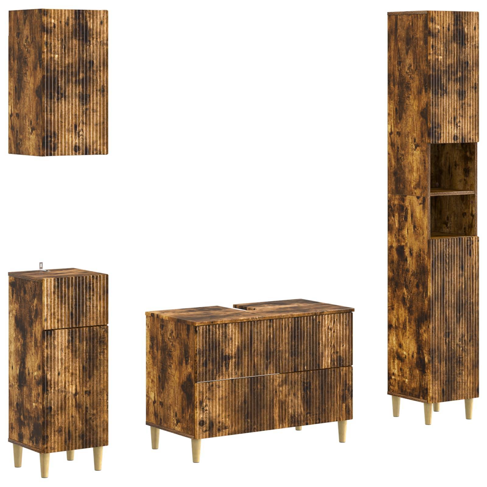 Modular Möbelset mit Holzstruktur bestehend aus einem Wandschrank, einem kleinen Schrank, einer niedrigen Kommode und einem hohen Schrank mit Beinen.
