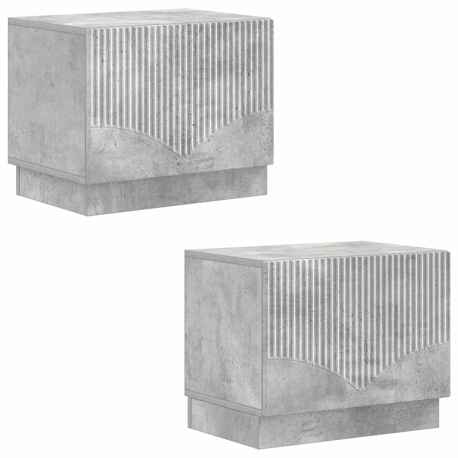Zwei graue Betonwürfel-Sockel mit vertikal gerippten Frontflächen und glatten Seiten, gezeigt auf weißem Hintergrund.