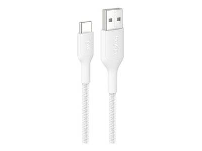 Weißes USB-A auf USB-C Ladekabel mit geflochtenem Kabel, gezeigt auf einem schlichten weißen Hintergrund.