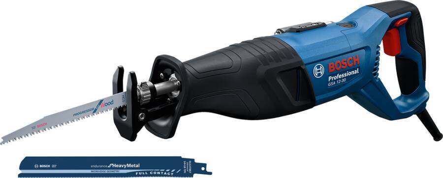 Bosch Professional Säbelsäge mit angebrachtem Sägeblatt, darunter mit einem Ersatzblatt auf weißem Hintergrund dargestellt.