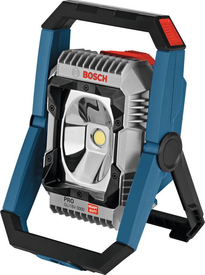 Bosch tragbare Arbeitsleuchte mit blauem und schwarzem Rahmen und zentralem LED-Panel, gezeigt auf weißem Hintergrund.