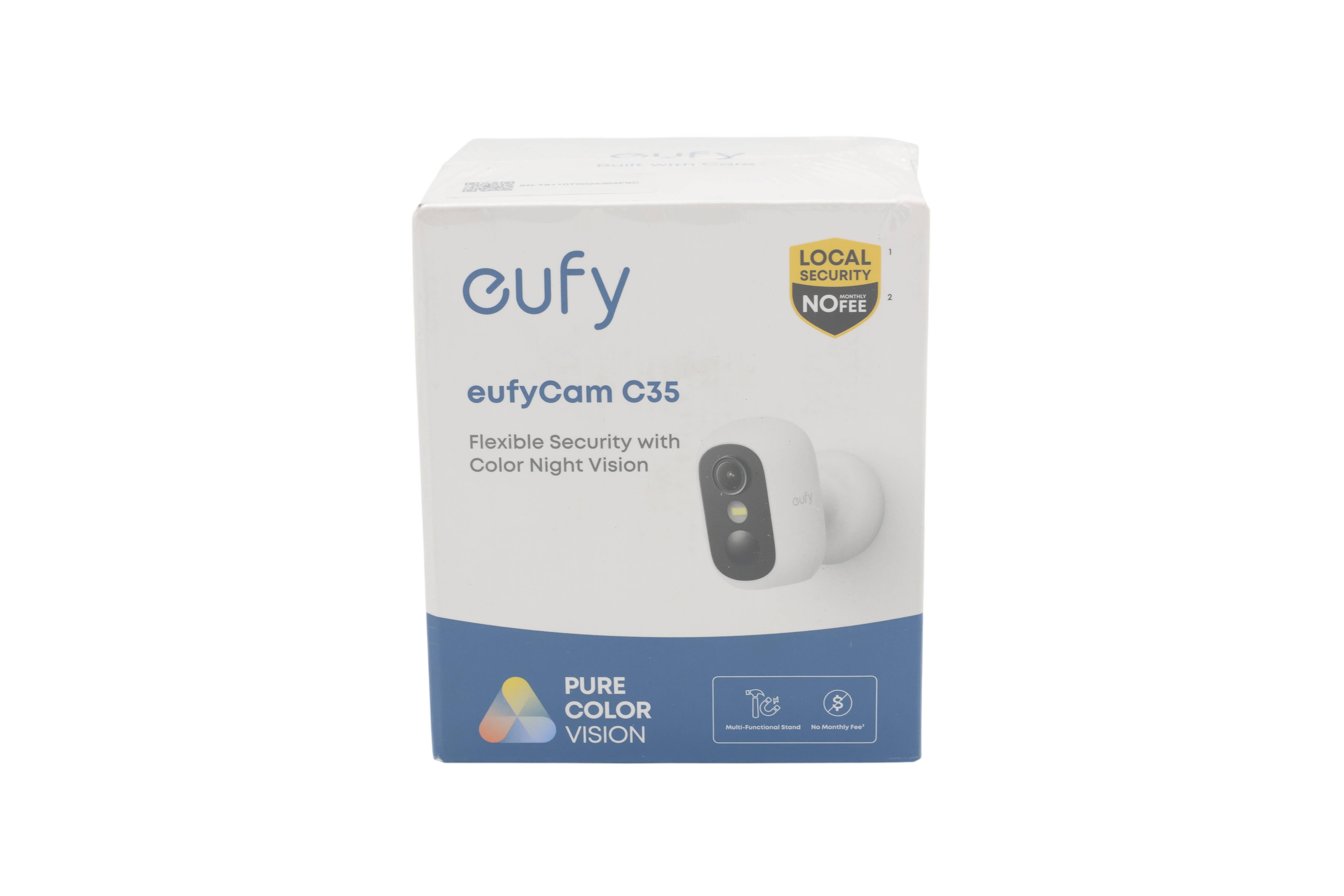Karton der eufyCam C35 Sicherheitskamera mit der Aufschrift „Flexible Sicherheit mit Farbnachtsicht