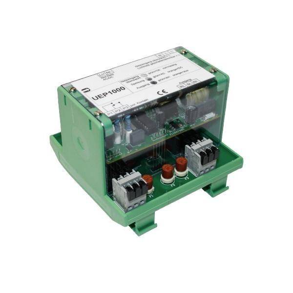 Grünes geschlossenes elektronisches Modul mit der Bezeichnung „UEP1000