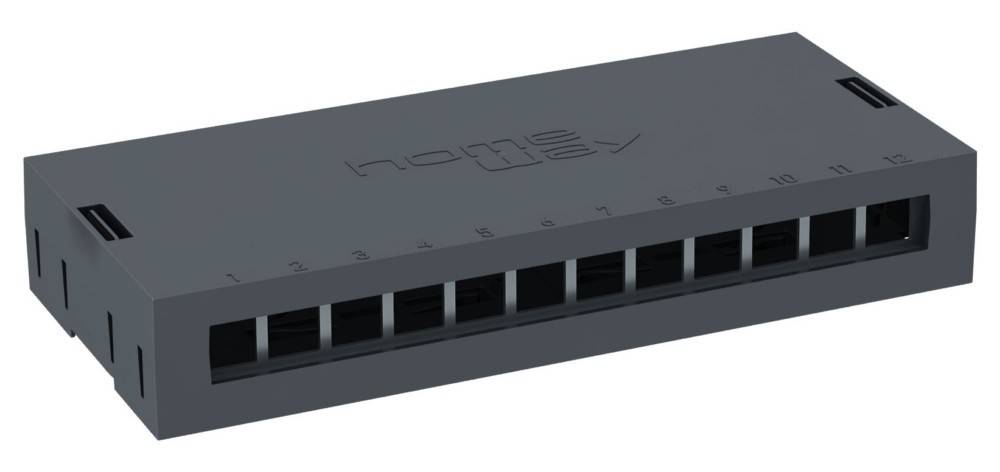 Schwarzer 12-Port-Ethernet-Netzwerk-Switch in Perspektivenansicht, mit nummerierten Anschlüssen entlang der vorderen Kante.