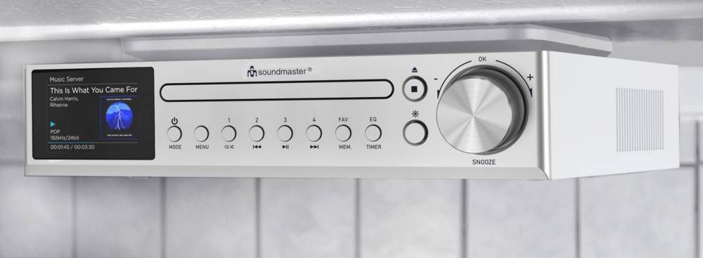 Silver Soundmaster Uhrenradio mit integriertem Display, das „This Is What You Came For