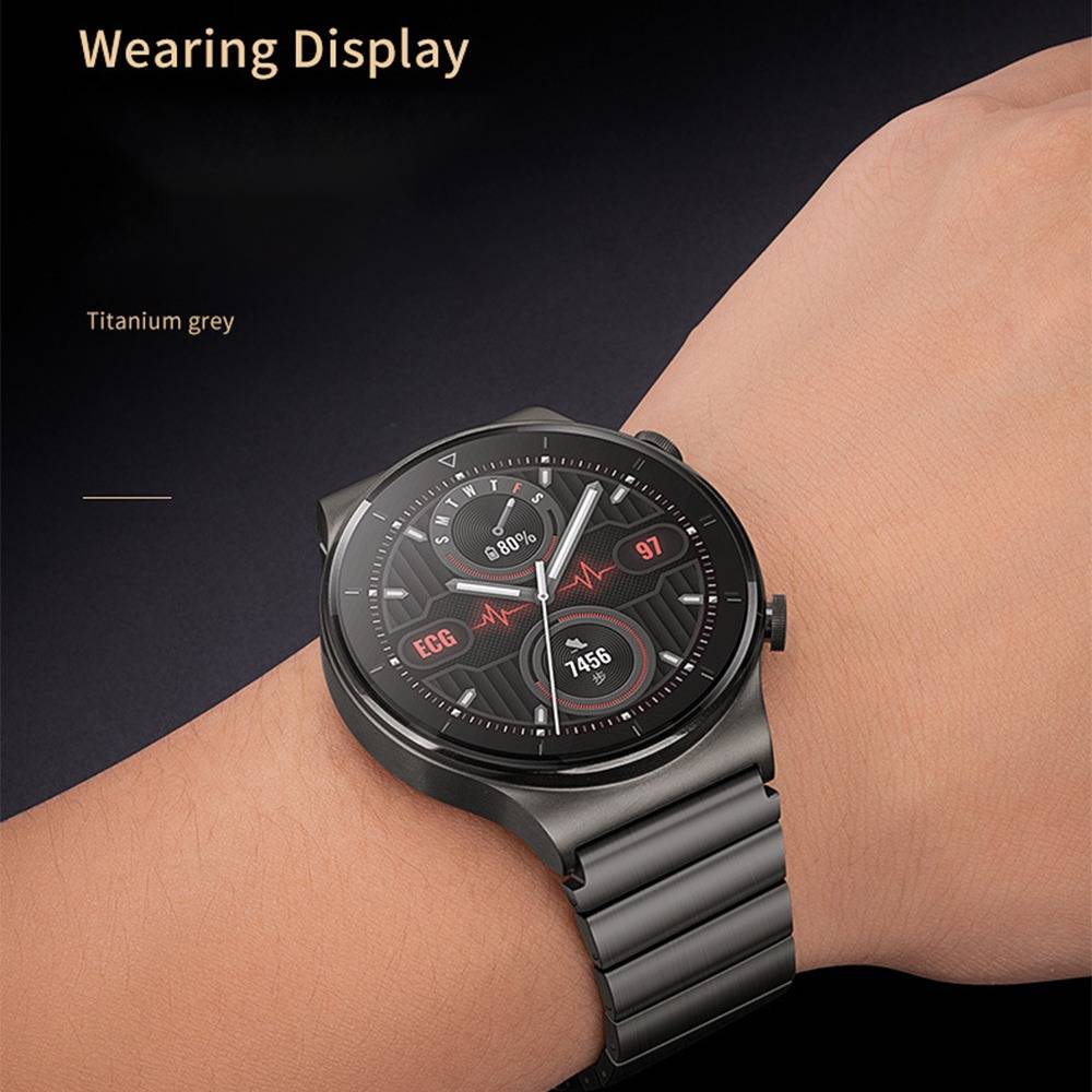 Titanium-graue Smartwatch am Handgelenk, die Gesundheits- und Fitness-Metriken auf dem Display anzeigt.