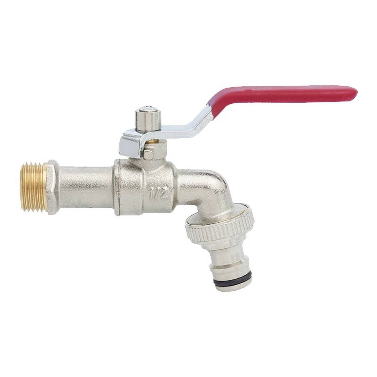 Silbernes Metallwasserventil mit rotem Hebelgriff und Gewinderohranschlüssen auf weißem Hintergrund.