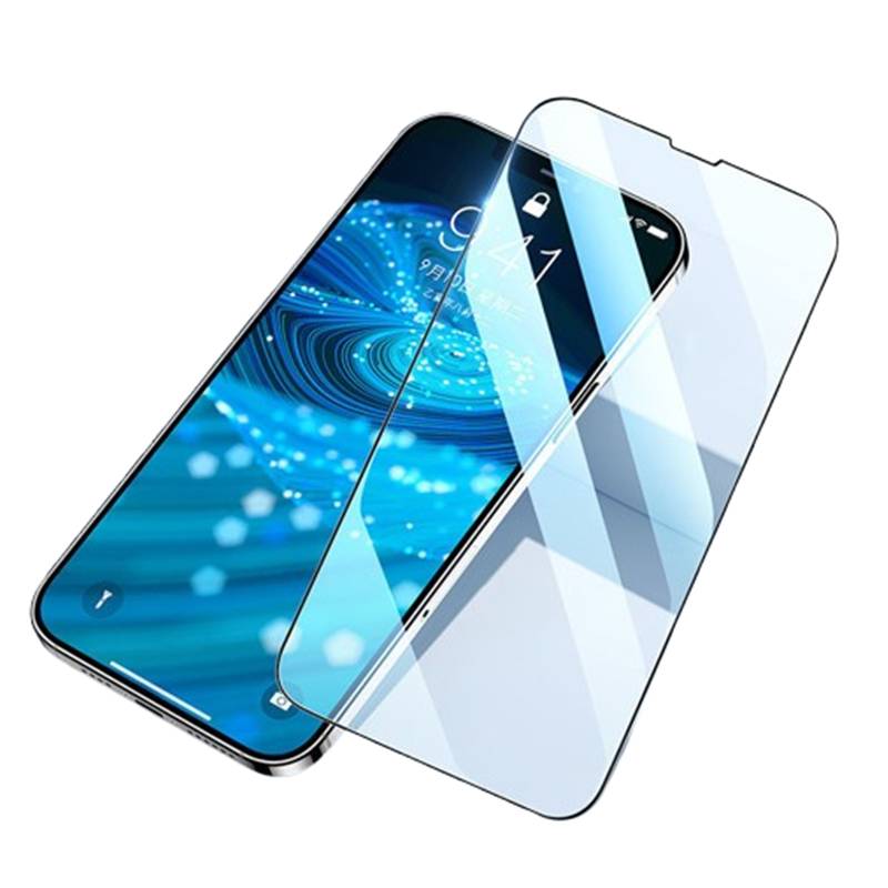 Smartphone mit einer klaren Schutzfolienfolie für den Bildschirm, die teilweise abgelöst ist und das Telefondisplay darunter zeigt.